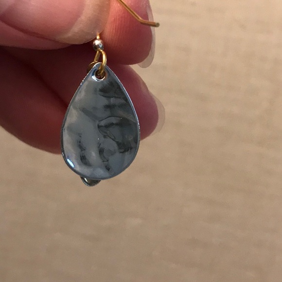 Silver Forest - Blue & Silver Layered Tear Drop w/Ornate Opal Filigree - Picture 2 of 3